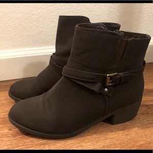 Nordstrom’s LifeStride Ionic Low Heel Ankle Bootie
